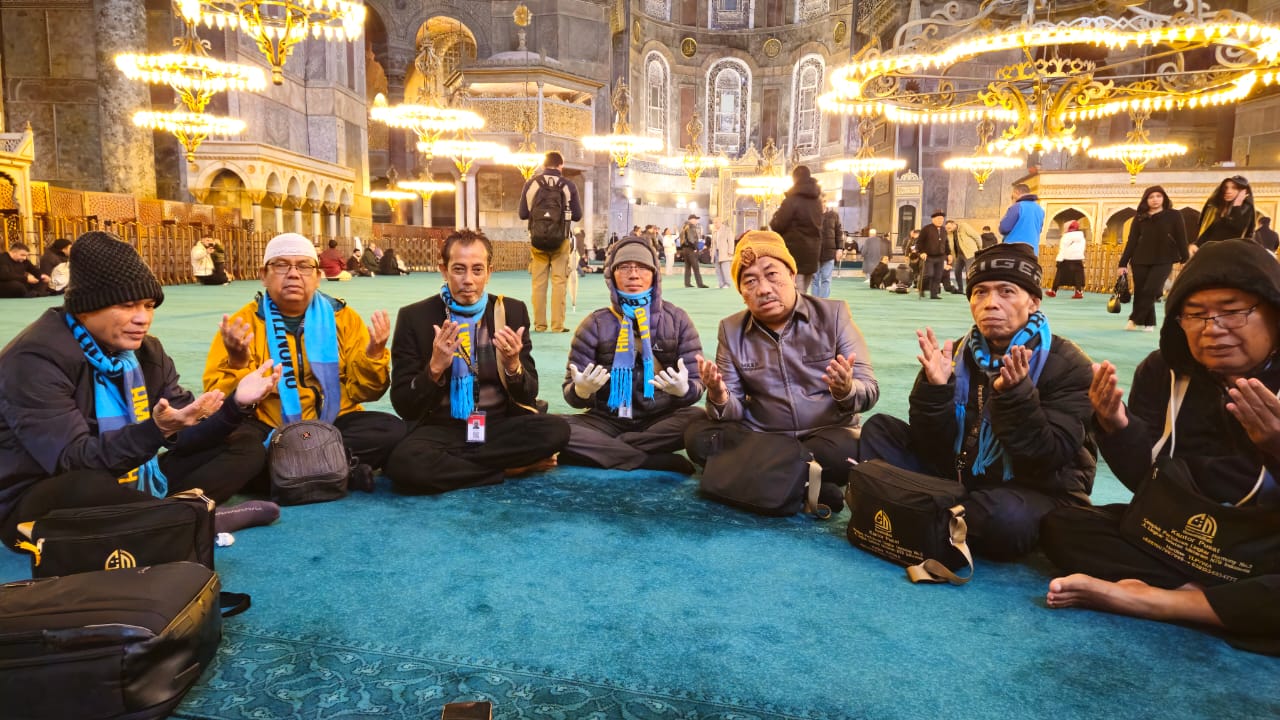 Paket Umrah Plus Turki